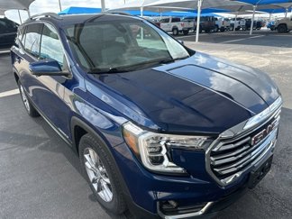 Used 2022 GMC Terrain SLT w/ Tech Package image 1