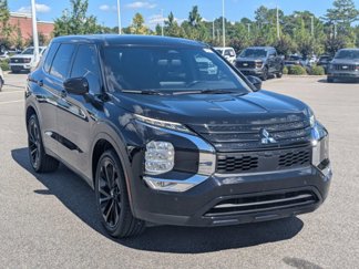 Used 2023 Mitsubishi Outlander SE Black Edition image 1
