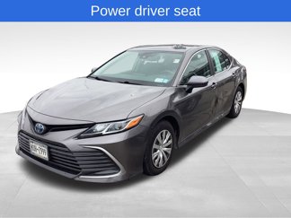 Used 2022 Toyota Camry LE image 1