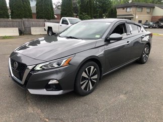Used 2019 Nissan Altima 2.5 SV image 1