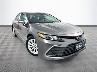 Certified 2022 Toyota Camry LE image 1