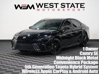 Used 2025 Toyota Camry SE image 1
