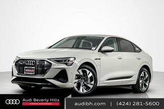 Used 2022 Audi e-tron Premium w/ Convenience Plus Package image 1