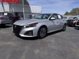 Used 2023 Nissan Altima 2.5 SV image 1
