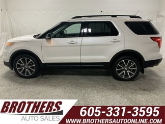Used 2015 Ford Explorer XLT w/ Equipment Group 202A image 1
