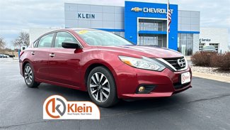 Used 2017 Nissan Altima 2.5 SV image 1
