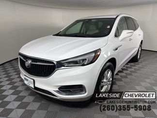 Used 2021 Buick Enclave Essence image 1