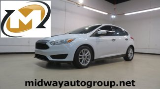 Used 2017 Ford Focus SE image 1