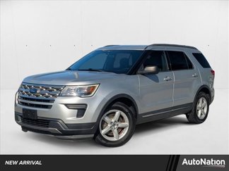 Used 2018 Ford Explorer XLT image 1