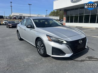 Used 2024 Nissan Altima 2.5 SV image 1