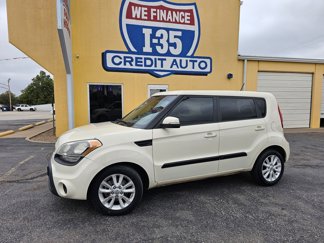 Used 2011 Kia Soul + image 1