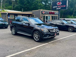 Used 2019 Mercedes-Benz GLC 300 4MATIC image 1