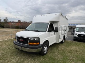 Used 2022 GMC Savana 3500 w/ Power Convenience Package image 1
