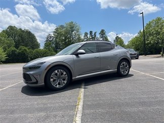 Used 2024 Genesis GV60 RWD image 1