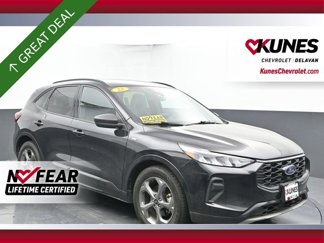 Used 2023 Ford Escape ST-Line image 1