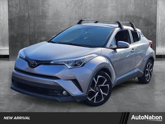 Used 2019 Toyota C-HR XLE image 1