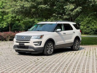 Used 2017 Ford Explorer Platinum image 1