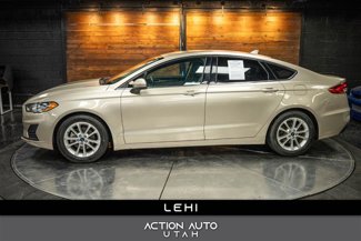 Used 2019 Ford Fusion SE image 1