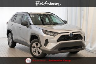 Used 2022 Toyota RAV4 LE image 1