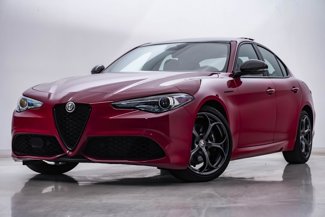 Used 2023 Alfa Romeo Giulia Estrema image 1