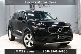 Used 2019 Volvo XC40 T5 Momentum image 1