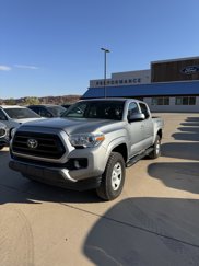 Used 2020 Toyota Tacoma SR image 1