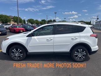 Used 2017 Toyota RAV4 LE image 1
