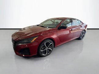 Used 2024 Nissan Altima 2.5 SR image 1