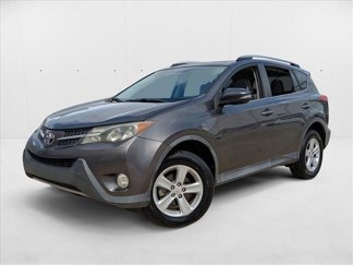 Used 2014 Toyota RAV4 XLE video 1