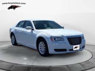 Used 2013 Chrysler 300 image 1