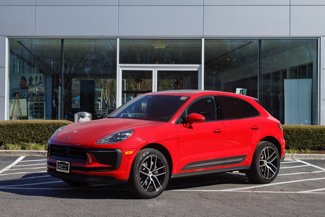 Certified 2024 Porsche Macan image 1
