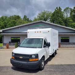 Used 2017 Chevrolet Express 3500 image 1
