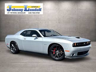 Used 2022 Dodge Challenger R/T w/ Plus Package image 1