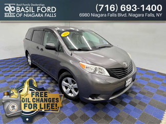 Used 2014 Toyota Sienna L image 1