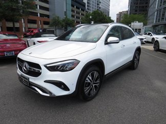 Used 2025 Mercedes-Benz GLA 250 4MATIC image 1