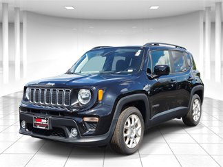 Used 2019 Jeep Renegade Latitude w/ Cold Weather Group image 1