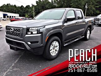 Used 2022 Nissan Frontier SV image 1