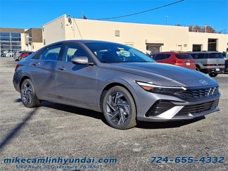 New 2025 Hyundai Elantra SEL image 1