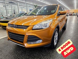 Used 2016 Ford Escape SE w/ Equipment Group 201A image 1