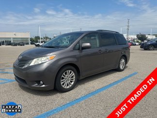 Used 2013 Toyota Sienna image 1