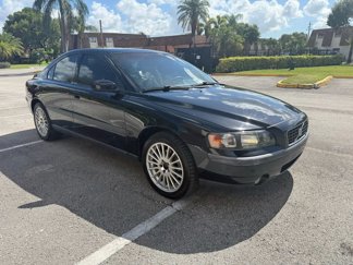Used 2004 Volvo S60 2.5T image 1