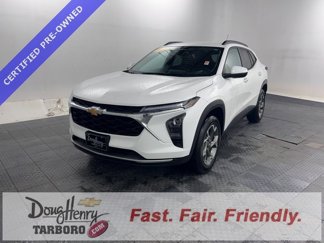 Used 2024 Chevrolet Trax LT w/ Driver Confidence Package image 1