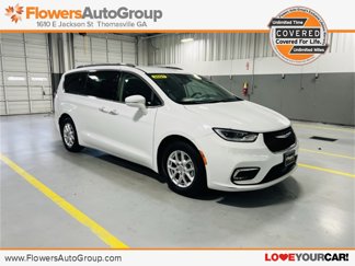 Used 2021 Chrysler Pacifica Touring-L image 1