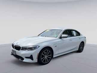 Used 2022 BMW 330e xDrive w/ Premium Package image 1