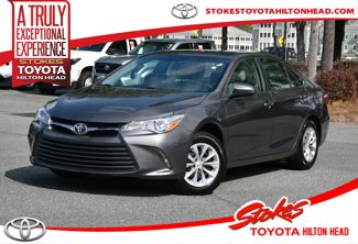 Used 2016 Toyota Camry LE image 1