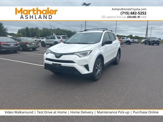 Used 2018 Toyota RAV4 LE image 1