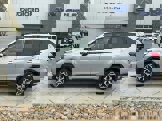 Used 2020 Subaru Forester Premium image 1