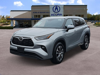 Used 2023 Toyota Highlander L image 1