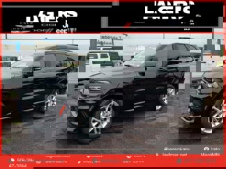 Used 2023 Dodge Durango GT image 1