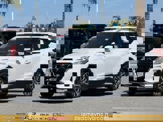 Used 2024 Nissan Kicks SV image 1